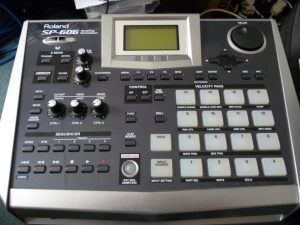 Roland SP-606